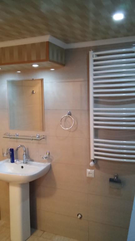 Tskaltubo Guest House On Mirian Mepe Dış mekan fotoğraf