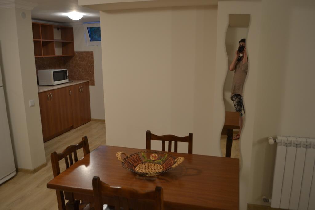 Tskaltubo Guest House On Mirian Mepe Dış mekan fotoğraf