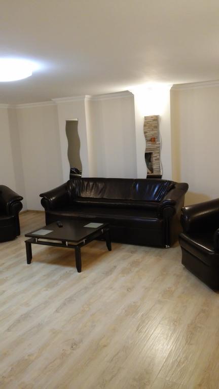 Tskaltubo Guest House On Mirian Mepe Dış mekan fotoğraf